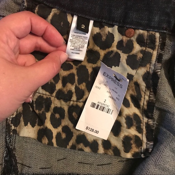 Embellished Cut Off Denim Shorts - Picture 4 of 4